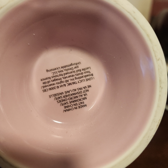 Pink I Love Lucy Coffee Mug Lucys Chocolate Factory Pedestal Large 2006 CBS - Picture 7 of 10